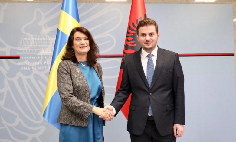 Cakaj takohet me ministren e Jashtme të Suedisë: BE diskrimonon Kosovën, nuk po heq vizat Cakaj takohet me ministren e Jashtme të Suedisë: BE diskrimonon Kosovën, nuk po heq vizat