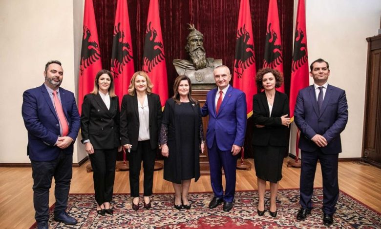 Meta përjashton ambasadorët e SHBA dhe BE në ceremoninë e betimit (FOTO)