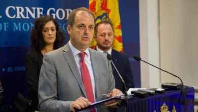 Reagon Nimanbegu për për gjobitjen e Domnorit për valvitje të flamurit kombëtar Reagon Nimanbegu për për gjobitjen e Domnorit për valvitje të flamurit kombëtar