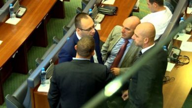Lista Serbe me porosi “kërcënuese” për Albin Kurtin Lista Serbe me porosi “kërcënuese” për Albin Kurtin