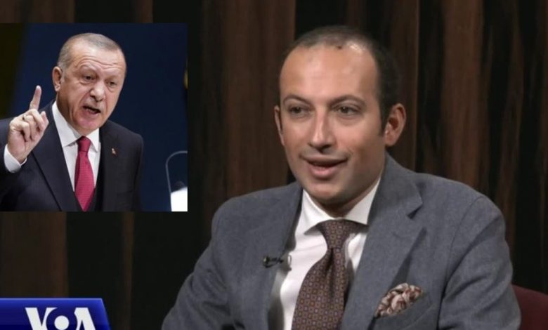 VOA: Analisti jep alarmin, Erdogan rrezik për Shqipërinë dhe Kosovën! (VIDEO) VOA: Analisti jep alarmin, Erdogan rrezik për Shqipërinë dhe Kosovën! (VIDEO)