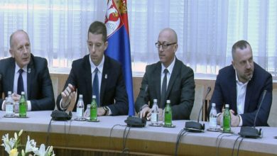 Lista Serbe do ta marrë vendimin për pjesëmarrjen në institucione të Kosovës në koordinim me Beogradin Lista Serbe do ta marrë vendimin për pjesëmarrjen në institucione të Kosovës në koordinim me Beogradin