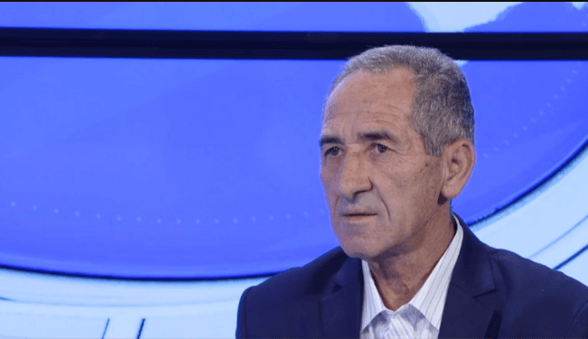 Babai që serbët ia vranë tre fëmijë në luftë: Unë fëmijëve serbë do t’u jepja ëmbëlsira Babai që serbët ia vranë tre fëmijë në luftë: Unë fëmijëve serbë do t’u jepja ëmbëlsira