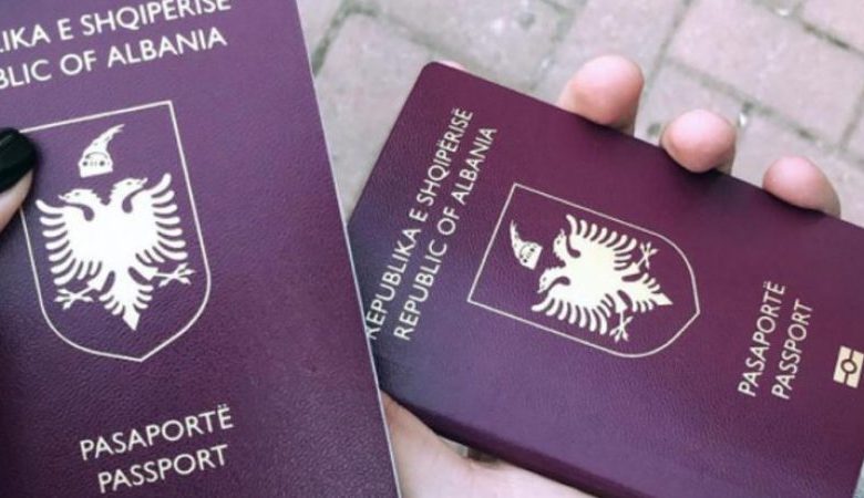 I premtoi se do ta pajiste me pasaportë shqiptare/ 30-vjeçarja i ‘zhvat’ 16000 euro kosovarit I premtoi se do ta pajiste me pasaportë shqiptare/ 30-vjeçarja i ‘zhvat’ 16000 euro kosovarit