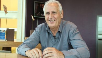 Challandes, njeriu i mrekullive që po bën një popull të ëndërrojë kualifikimin historik Challandes, njeriu i mrekullive që po bën një popull të ëndërrojë kualifikimin historik