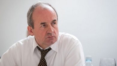 Bugajski: Kosova dhe hileja me të cilën Vuçiç e joshi Ramën Bugajski: Kosova dhe hileja me të cilën Vuçiç e joshi Ramën