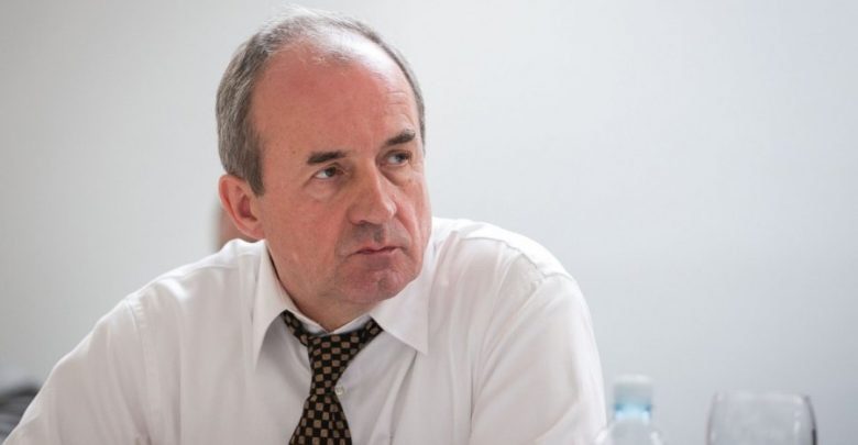Bugajski: Kosova dhe hileja me të cilën Vuçiç e joshi Ramën