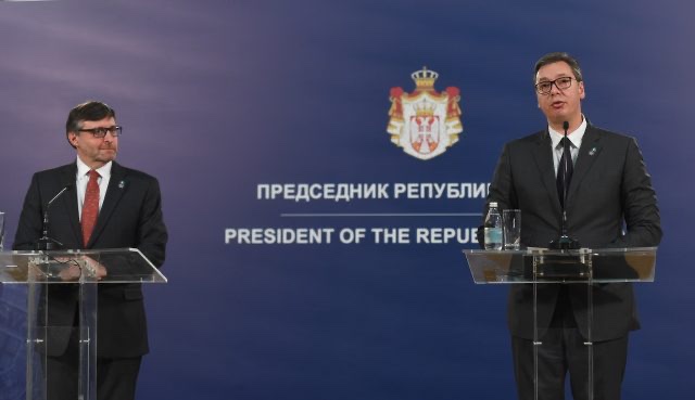 Mesazhi i SHBA: Do të bindim udhëheqësit e BE për çeljen e negociatave Mesazhi i SHBA: Do të bindim udhëheqësit e BE për çeljen e negociatave