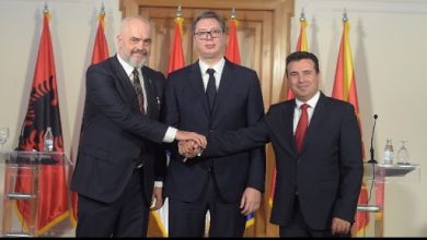 Vuçiç telefonon Ramën dhe Zaev: Një bisedë e shkëlqyer para samitit të rëndësishëm në Ohër Vuçiç telefonon Ramën dhe Zaev: Një bisedë e shkëlqyer para samitit të rëndësishëm në Ohër
