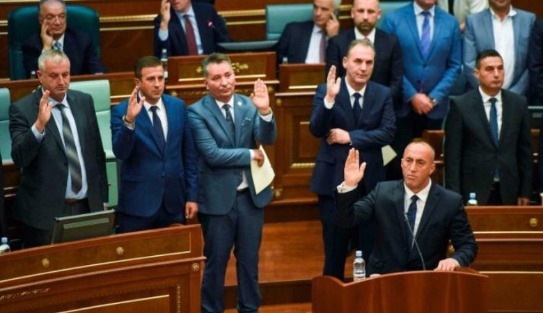 “Qeveria e skandaleve”, Analistët numërojnë pasojat që Haradinaj i sjelli Kosovës “Qeveria e skandaleve”, Analistët numërojnë pasojat që Haradinaj i sjelli Kosovës