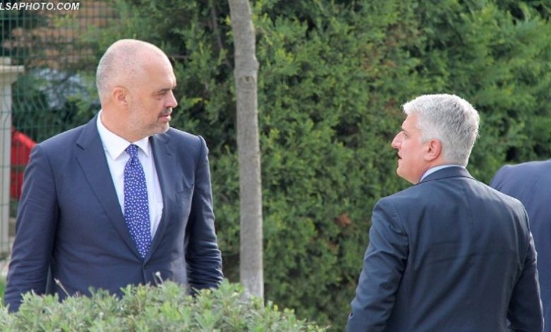 Shengeni Ballkanik, raportohet për debate të ashpra mes Majkos dhe Ramës në mbledhje qeverie/ “Të zgjedhim Kosovën, jo Serbinë” Shengeni Ballkanik, raportohet për debate të ashpra mes Majkos dhe Ramës në mbledhje qeverie/ “Të zgjedhim Kosovën, jo Serbinë”