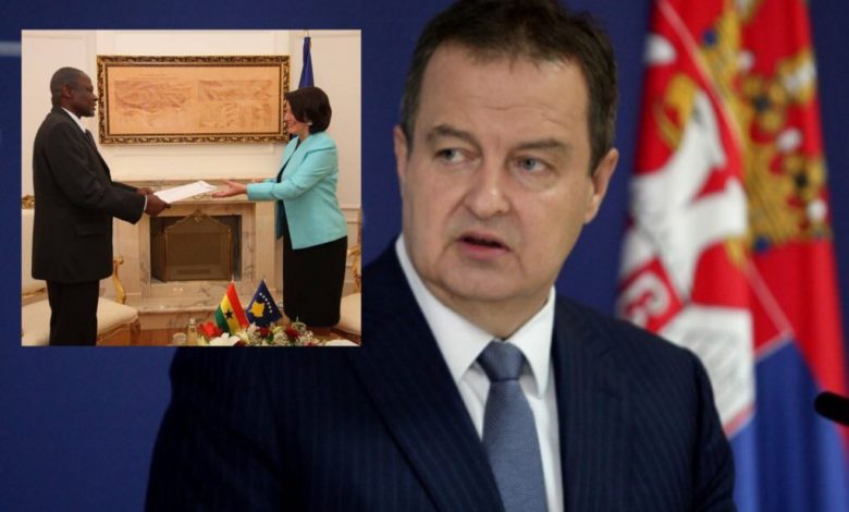 MPJ-ja përgënjeshtron Daçiqin: Gana nuk e ka çnjohur Kosovën, ka ambasador të akredituar këtu MPJ-ja përgënjeshtron Daçiqin: Gana nuk e ka çnjohur Kosovën, ka ambasador të akredituar këtu