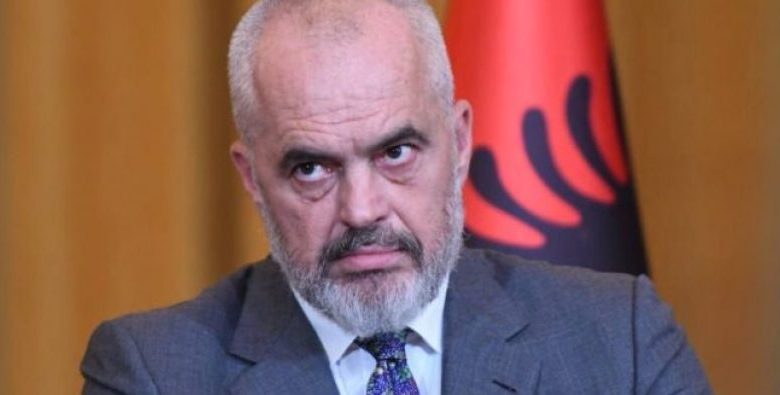 Rama: Hyrje-dalje pa kontroll mes Shqipërisë dhe Kosovës, duhet të bëjmë njehsimin e dokumentave Rama: Hyrje-dalje pa kontroll mes Shqipërisë dhe Kosovës, duhet të bëjmë njehsimin e dokumentave