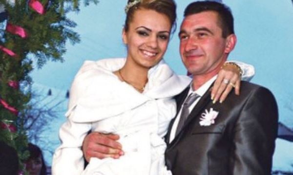 Pazari me vajzat shqiptare, Serbia e Maqedonia po blejnë nuse për 1000 euro Pazari me vajzat shqiptare, Serbia e Maqedonia po blejnë nuse për 1000 euro