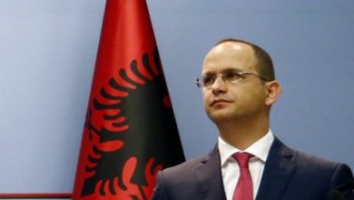 Fitorja e Vetëvendosjes, Bushati: Sovrani shembi të vjetrën dhe përqafoi shpresën Fitorja e Vetëvendosjes, Bushati: Sovrani shembi të vjetrën dhe përqafoi shpresën
