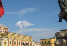 Festat e nëntorit, shqiptarët ikin në vendet ekzotike, vijnë festojnë shtetasit nga Kosova Festat e nëntorit, shqiptarët ikin në vendet ekzotike, vijnë festojnë shtetasit nga Kosova