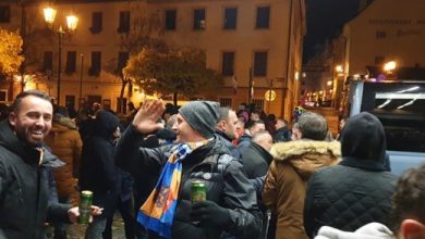 “Kosova është Serbi”, tifozët çekë provokojnë Kombëtaren e Kosovës (FOTO+VIDEO) “Kosova është Serbi”, tifozët çekë provokojnë Kombëtaren e Kosovës (FOTO+VIDEO)