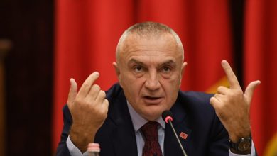 Meta: Askush nuk ka pse keqpërdoret për të defaktorizuar Kosovën Meta: Askush nuk ka pse keqpërdoret për të defaktorizuar Kosovën
