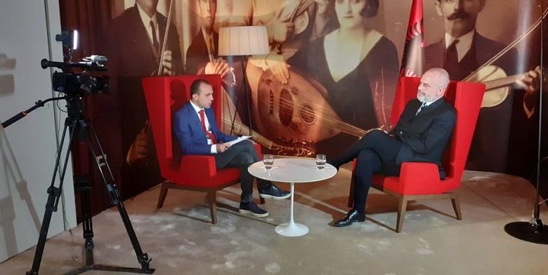 Manifestimi VV në Tiranë, Edi Rama: Lajthitje në një proces tranzicioni nga opozita në qeverisje