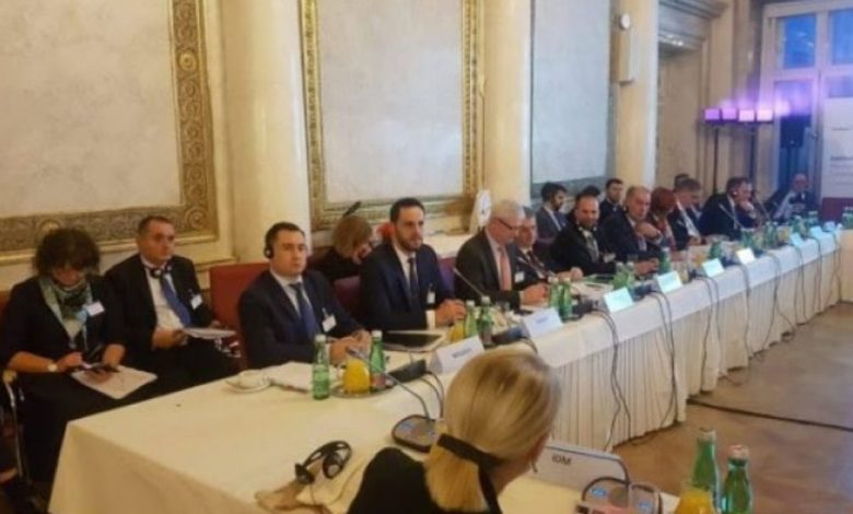 Shqipëria nuk lejon veto për hyrje të Kosovës në Konventën e Bashkëpunimit Policor të Evropës Juglindore Shqipëria nuk lejon veto për hyrje të Kosovës në Konventën e Bashkëpunimit Policor të Evropës Juglindore
