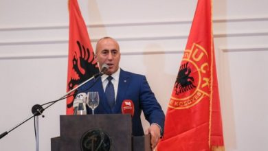 Haradinaj kërkesë veteranëve: Mos lejoni t’ua vënë në pikëpyetje krenarinë Haradinaj kërkesë veteranëve: Mos lejoni t’ua vënë në pikëpyetje krenarinë