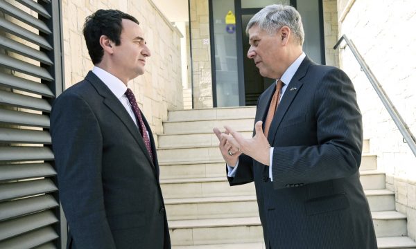 SHBA: Të krijohet sa më shpejt qeveria e re e Kosovës