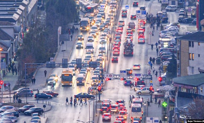 Trafiku rrugor, ndër kërcënimet më të mëdha për jetën e qytetarëve Trafiku rrugor, ndër kërcënimet më të mëdha për jetën e qytetarëve