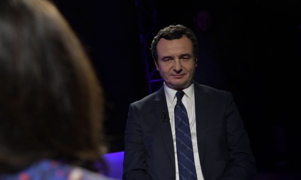 Ilustrimi i Kurtit: Edi Rama është basketbollist por bëri gabim në hapa, topi te Vuçiq Ilustrimi i Kurtit: Edi Rama është basketbollist por bëri gabim në hapa, topi te Vuçiq
