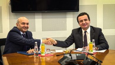 Takime sekrete mes Kurtit dhe Mustafës?