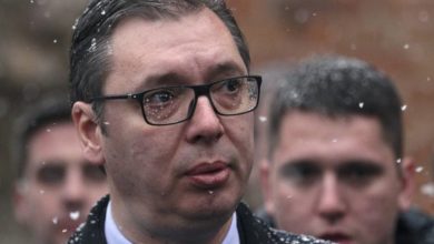 Malazezët provokojnë Vuçiqin: Shko në Kosovë për Krishtlindje nëse mundesh! Malazezët provokojnë Vuçiqin: Shko në Kosovë për Krishtlindje nëse mundesh!