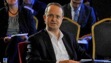 Eksperti gjerman: Perëndimi nuk e pengon Vetëvendosjen ta bëjë qeverinë e re Eksperti gjerman: Perëndimi nuk e pengon Vetëvendosjen ta bëjë qeverinë e re