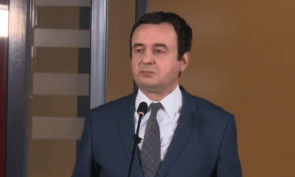 Kriza në Kosovë/ Albin Kurti: Presidenti doli në ilegalitet, përpasja në Gjykatën Kushtetuese Kriza në Kosovë/ Albin Kurti: Presidenti doli në ilegalitet, përpasja në Gjykatën Kushtetuese