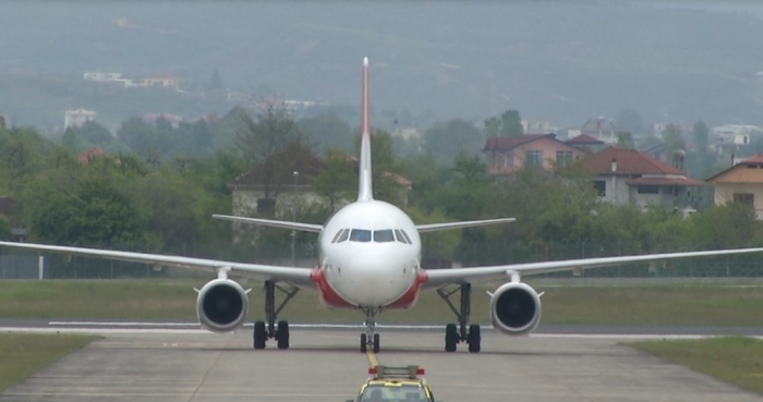 Frika e një vale të dytë e koronavirusit? Kosova anulon fluturimet Frika e një vale të dytë e koronavirusit? Kosova anulon fluturimet