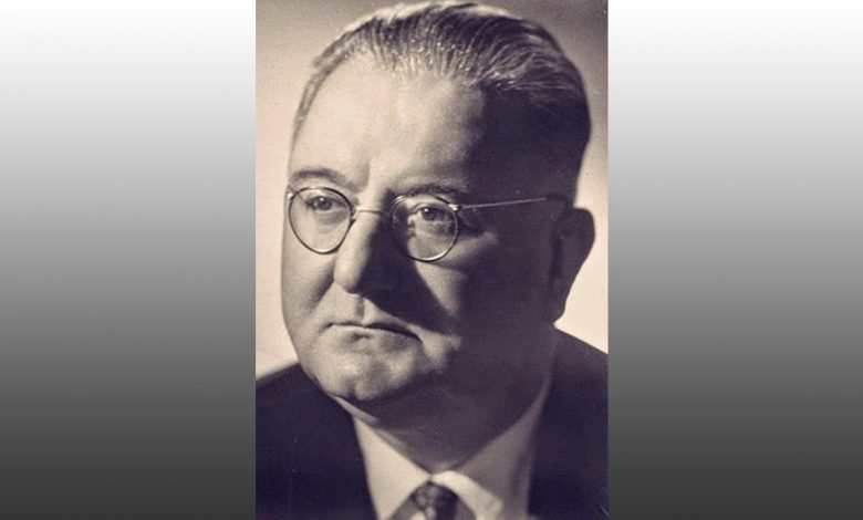 Ernest Koliqi, atdhetari që hapi 200 shkolla shqipe në Kosovën e robëruar Ernest Koliqi, atdhetari që hapi 200 shkolla shqipe në Kosovën e robëruar