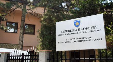 Albin Kurti, apo Abdulla Hoti/ Gjykata Kushtetuese mblidhet për të marrë një vendim Albin Kurti, apo Abdulla Hoti/ Gjykata Kushtetuese mblidhet për të marrë një vendim