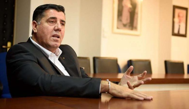 Nënkryetari i LDK’së kërkon ndryshimin e kufijve me Serbinë për të mos hyrë më ushtria serbe në Karaçevë Nënkryetari i LDK’së kërkon ndryshimin e kufijve me Serbinë për të mos hyrë më ushtria serbe në Karaçevë