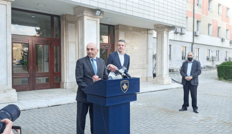 “LDK e gatshme të formojë qeverinë”: Mustafa mohon se do të jetë ai kryeministri i ri “LDK e gatshme të formojë qeverinë”: Mustafa mohon se do të jetë ai kryeministri i ri