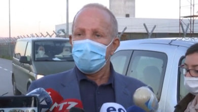Pacolli mbërrin në Kosovë: Nuk e di a do të shkoj në karantinë, do t’i respektoj masat e marra si çdo qytetar Pacolli mbërrin në Kosovë: Nuk e di a do të shkoj në karantinë, do t’i respektoj masat e marra si çdo qytetar