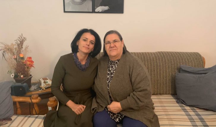 Vasfije Krasniqi i drejtohet Baton Haxhiut: Sa të jemi ne gjallë, ti nuk do të falësh gjakun e vuajtjet tona Vasfije Krasniqi i drejtohet Baton Haxhiut: Sa të jemi ne gjallë, ti nuk do të falësh gjakun e vuajtjet tona