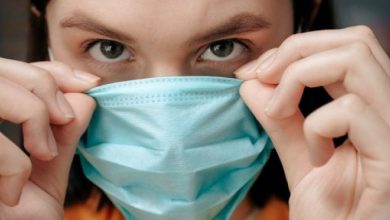 Covid/ Bëhet e detyrueshme mbajtja e maskës në Kosovë! Autoritetet: Situata epidemiologjike po rëndohet Covid/ Bëhet e detyrueshme mbajtja e maskës në Kosovë! Autoritetet: Situata epidemiologjike po rëndohet