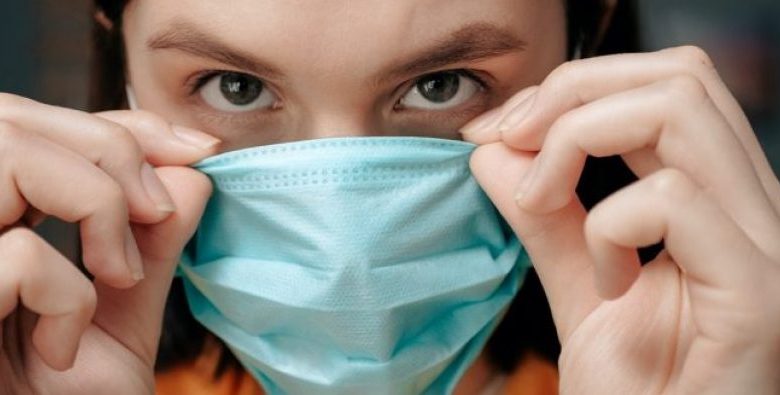Covid/ Bëhet e detyrueshme mbajtja e maskës në Kosovë! Autoritetet: Situata epidemiologjike po rëndohet Covid/ Bëhet e detyrueshme mbajtja e maskës në Kosovë! Autoritetet: Situata epidemiologjike po rëndohet