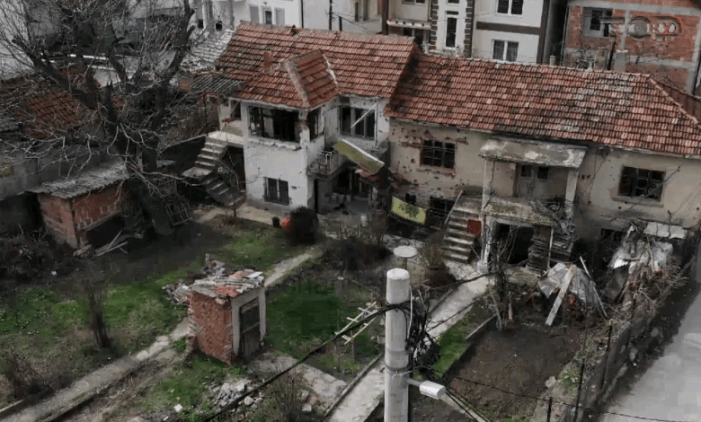 VIDEO/ Historia e Limanit nga Kumanova: Ne nuk kemi përdorur armë, por banesa ime u bë shosh nga plumbat VIDEO/ Historia e Limanit nga Kumanova: Ne nuk kemi përdorur armë, por banesa ime u bë shosh nga plumbat