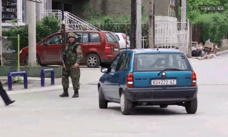 VIDEO/ Lufta në Kumanovë, Vuçiç dërgoi 500 forca ushtarake në kufirin Serbi-Maqedoni VIDEO/ Lufta në Kumanovë, Vuçiç dërgoi 500 forca ushtarake në kufirin Serbi-Maqedoni