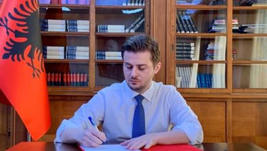 Cakaj: Tirana dhe Prishtina shkojnë drejt bashkimit të ambasadave dhe konsullatave, procesi vazhdon Cakaj: Tirana dhe Prishtina shkojnë drejt bashkimit të ambasadave dhe konsullatave, procesi vazhdon