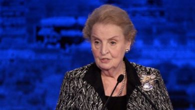 “SHBA nuk janë duke ndihmuar në zgjidhjen e çështjes Kosovë-Serbi”- Madeleine Albright: Fatkeqësisht, tani ka pyetje rreth… “SHBA nuk janë duke ndihmuar në zgjidhjen e çështjes Kosovë-Serbi”- Madeleine Albright: Fatkeqësisht, tani ka pyetje rreth…