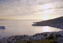 Nga plazhet falas tek ulja e çmimve, Saranda perla ideale për të kaluar pushimet verore Nga plazhet falas tek ulja e çmimve, Saranda perla ideale për të kaluar pushimet verore