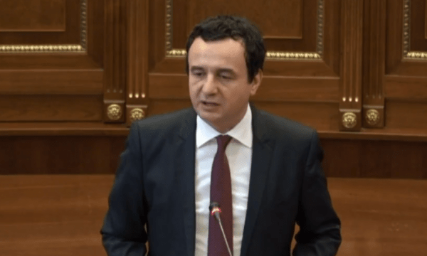 Gjykata Kushtetuese i dha edhe një muaj kohë, reagon Albin Kurti Gjykata Kushtetuese i dha edhe një muaj kohë, reagon Albin Kurti
