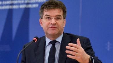 Lajçak paralajmëron takimin e parë Kurti-Vuçiç për dialogun: Pacta sunt servanda! Lajçak paralajmëron takimin e parë Kurti-Vuçiç për dialogun: Pacta sunt servanda!