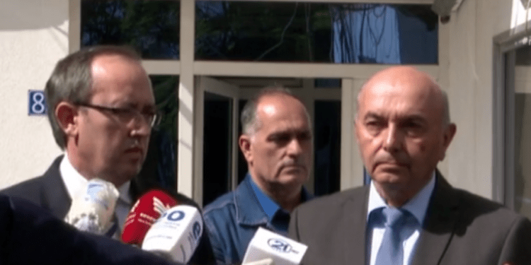Qeveria e re në Kosovë, Avdullah Hoti zbulon numrin e ministrave (Më i lartë se i qeverisë Kurti) Qeveria e re në Kosovë, Avdullah Hoti zbulon numrin e ministrave (Më i lartë se i qeverisë Kurti)