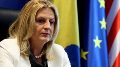 Diplomatja Edita Tahiri: Bashkimi kombëtar është një ëndërr e madhe, nuk e ndalojmë dot Diplomatja Edita Tahiri: Bashkimi kombëtar është një ëndërr e madhe, nuk e ndalojmë dot